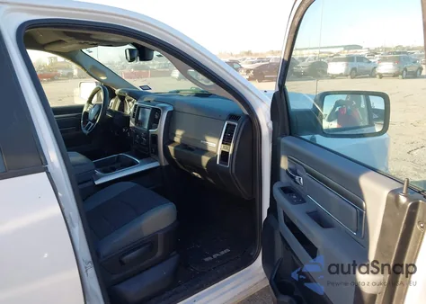 2018 Ram 1500 Lone Star 4X4 5'7 Box z USA, uszkodzony, nr VIN 1C6RR7LM6JS355949